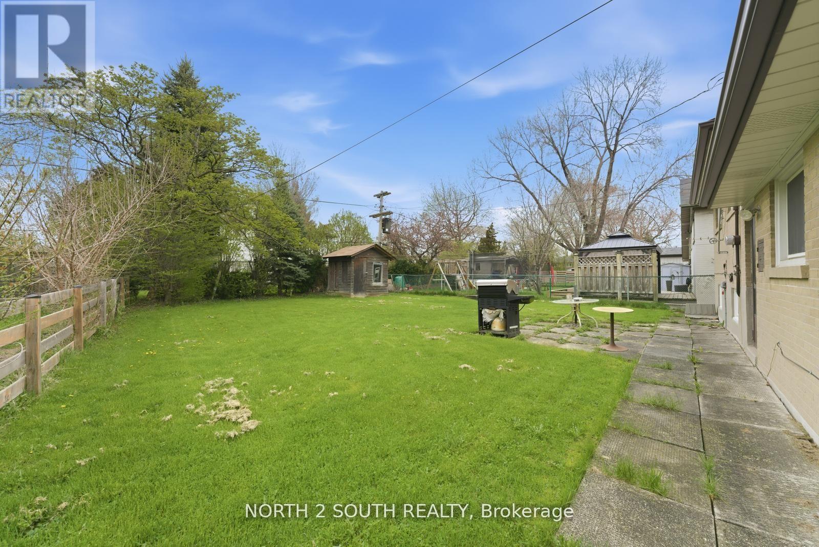 24 Vanderbrent Crescent, Toronto, Ontario  M9R 3W8 - Photo 36 - W13160460