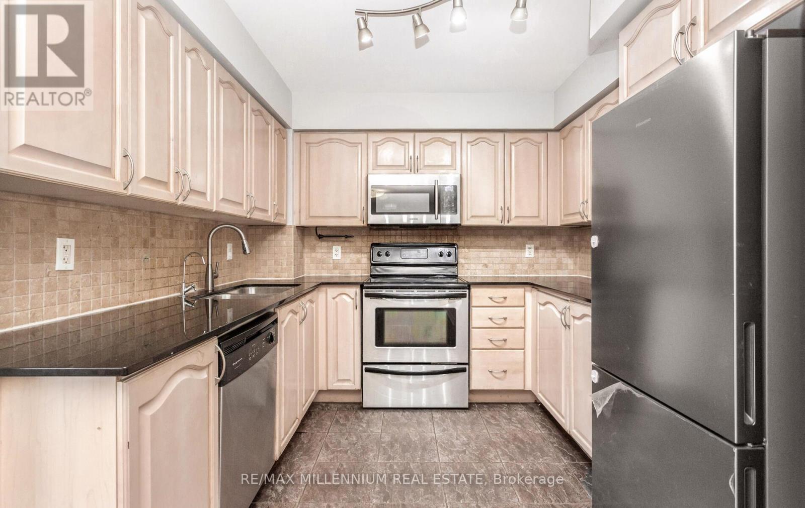 2111 - 4090 Living Arts Drive, Mississauga, Ontario  L5B 4M8 - Photo 15 - W13160534