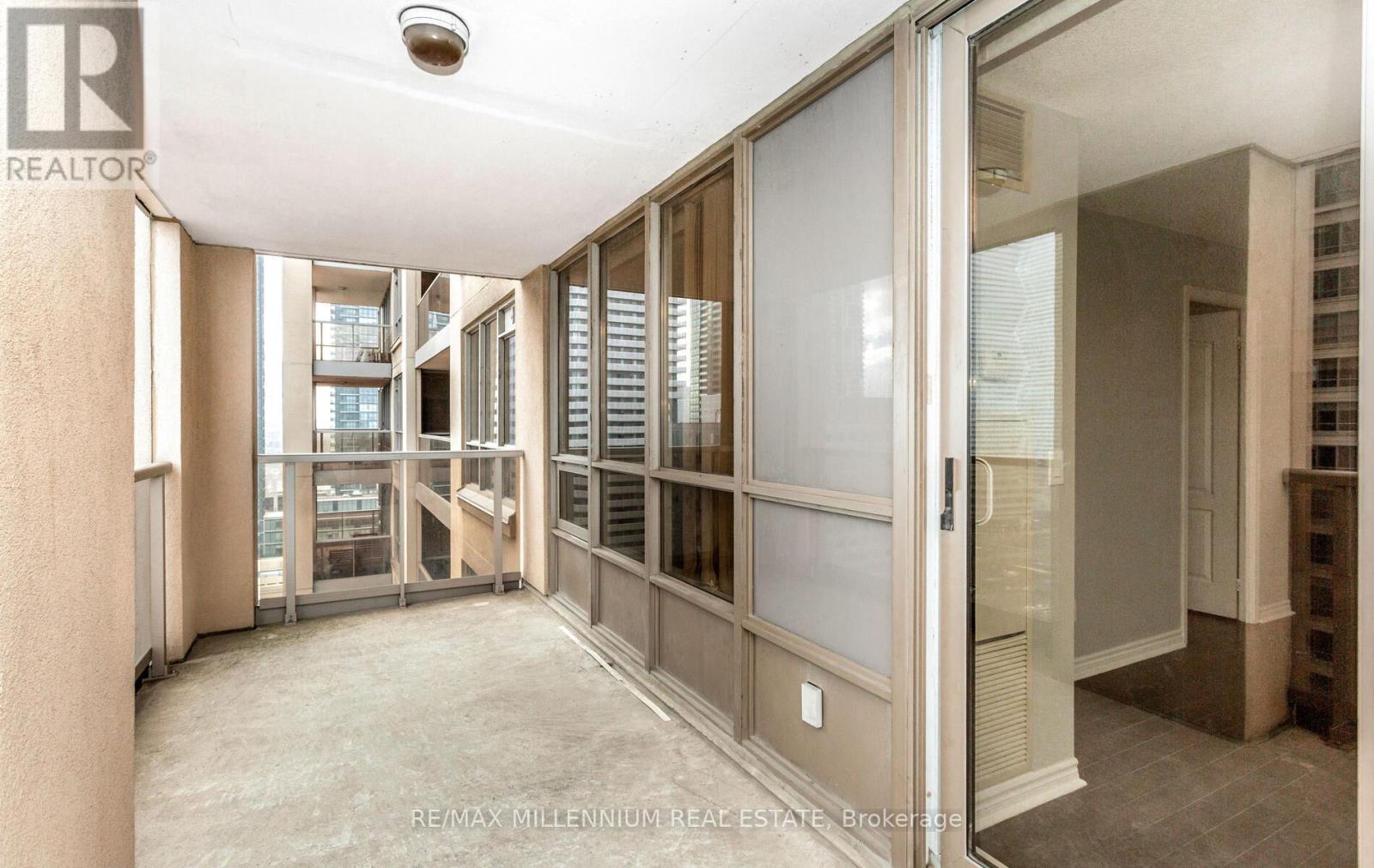 2111 - 4090 Living Arts Drive, Mississauga, Ontario  L5B 4M8 - Photo 42 - W13160534