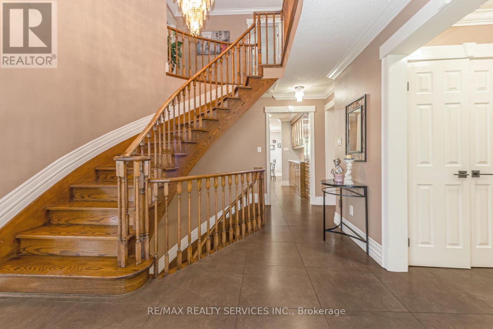 29 Chestnut Avenue S, Brampton, Ontario  L6X 2A6 - Photo 7 - W13160656