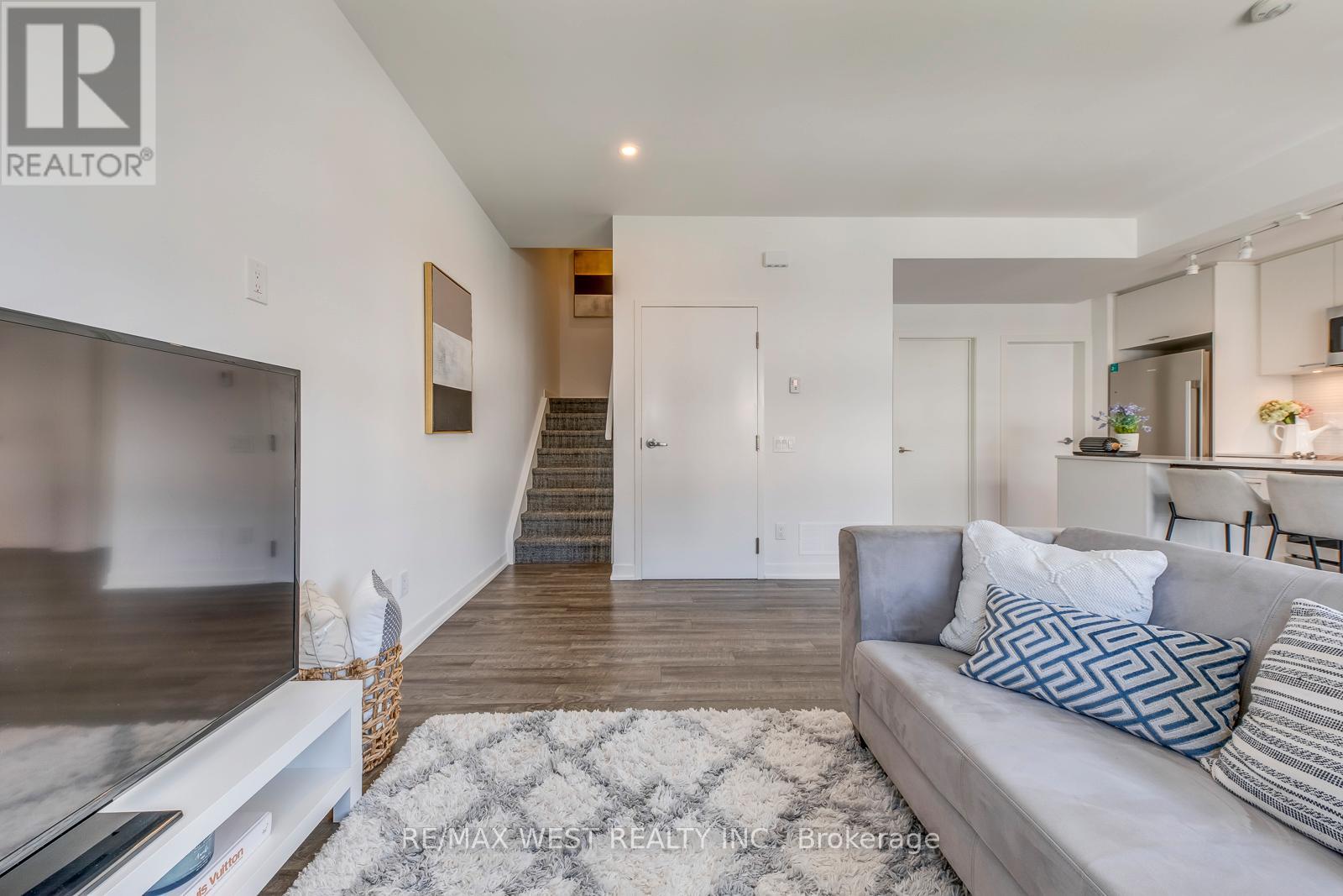 14 - 30 Ed Clark Gardens Boulevard, Toronto, Ontario  M6N 0B5 - Photo 11 - W13160658