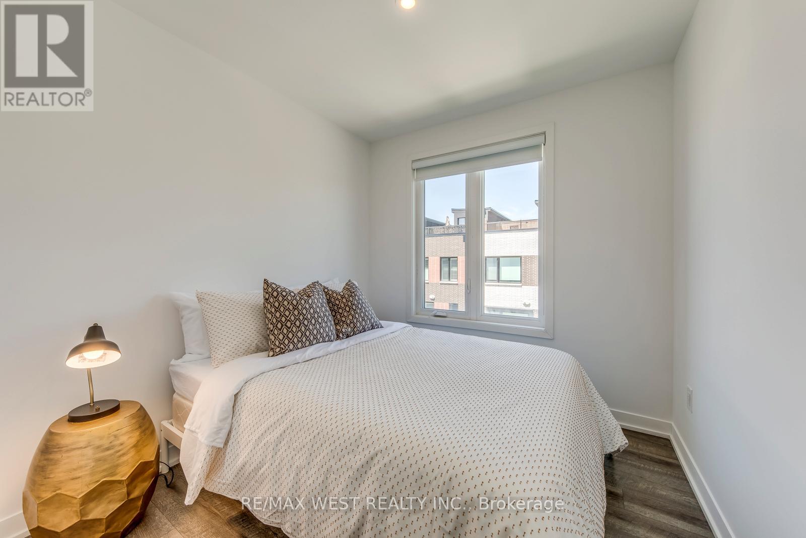 14 - 30 Ed Clark Gardens Boulevard, Toronto, Ontario  M6N 0B5 - Photo 27 - W13160658