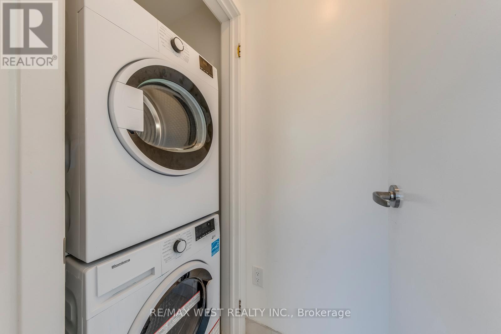 14 - 30 Ed Clark Gardens Boulevard, Toronto, Ontario  M6N 0B5 - Photo 37 - W13160658