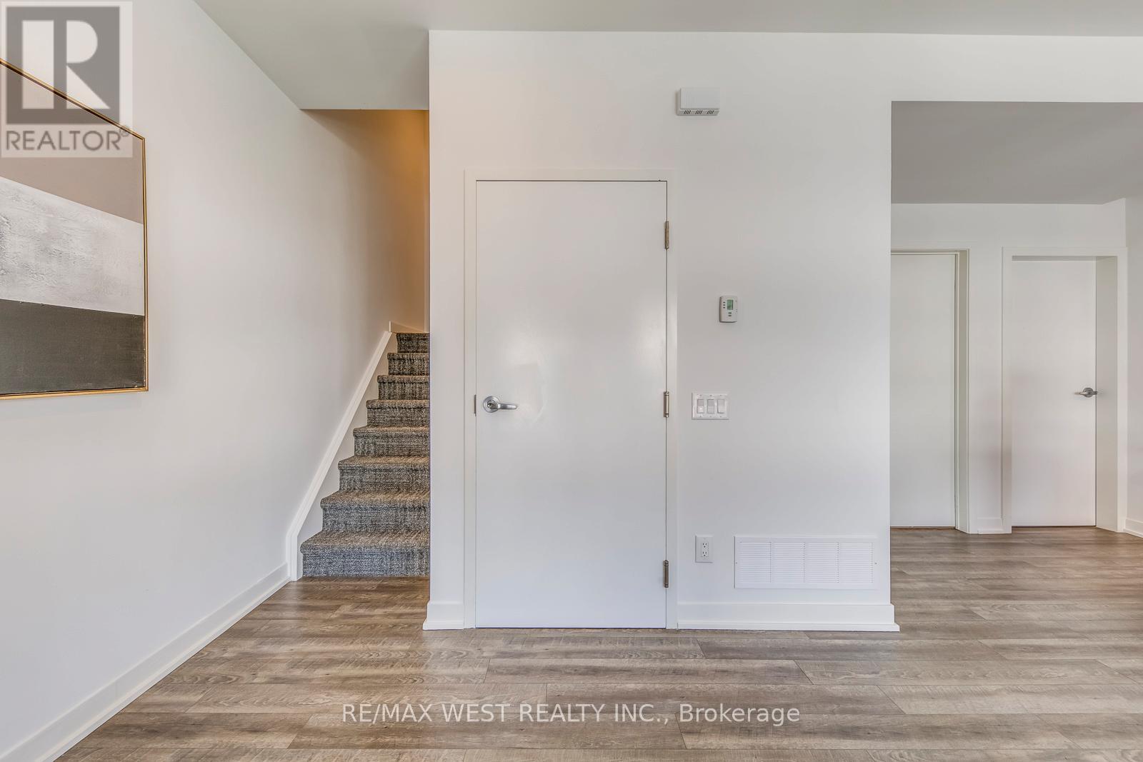 14 - 30 Ed Clark Gardens Boulevard, Toronto, Ontario  M6N 0B5 - Photo 6 - W13160658