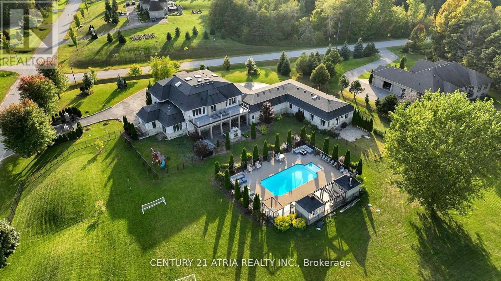 111 Lake Woods Drive, Whitchurch-Stouffville, Ontario  L4A 1P1 - Photo 39 - N13158654