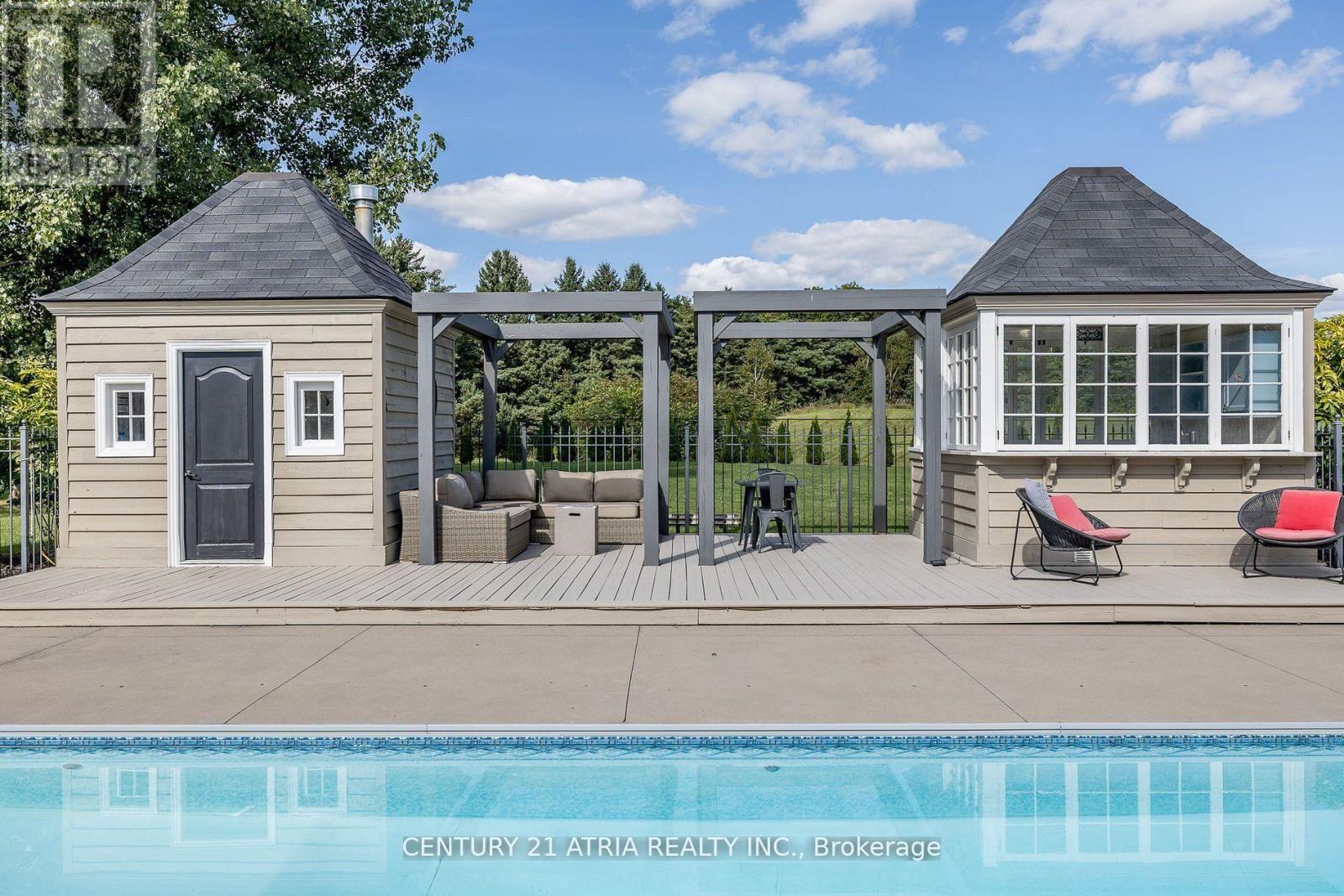 111 Lake Woods Drive, Whitchurch-Stouffville, Ontario  L4A 1P1 - Photo 35 - N13158654