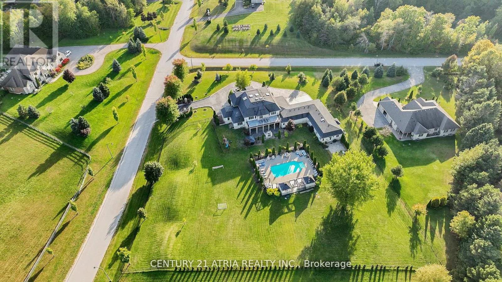111 Lake Woods Drive, Whitchurch-Stouffville, Ontario  L4A 1P1 - Photo 38 - N13158654