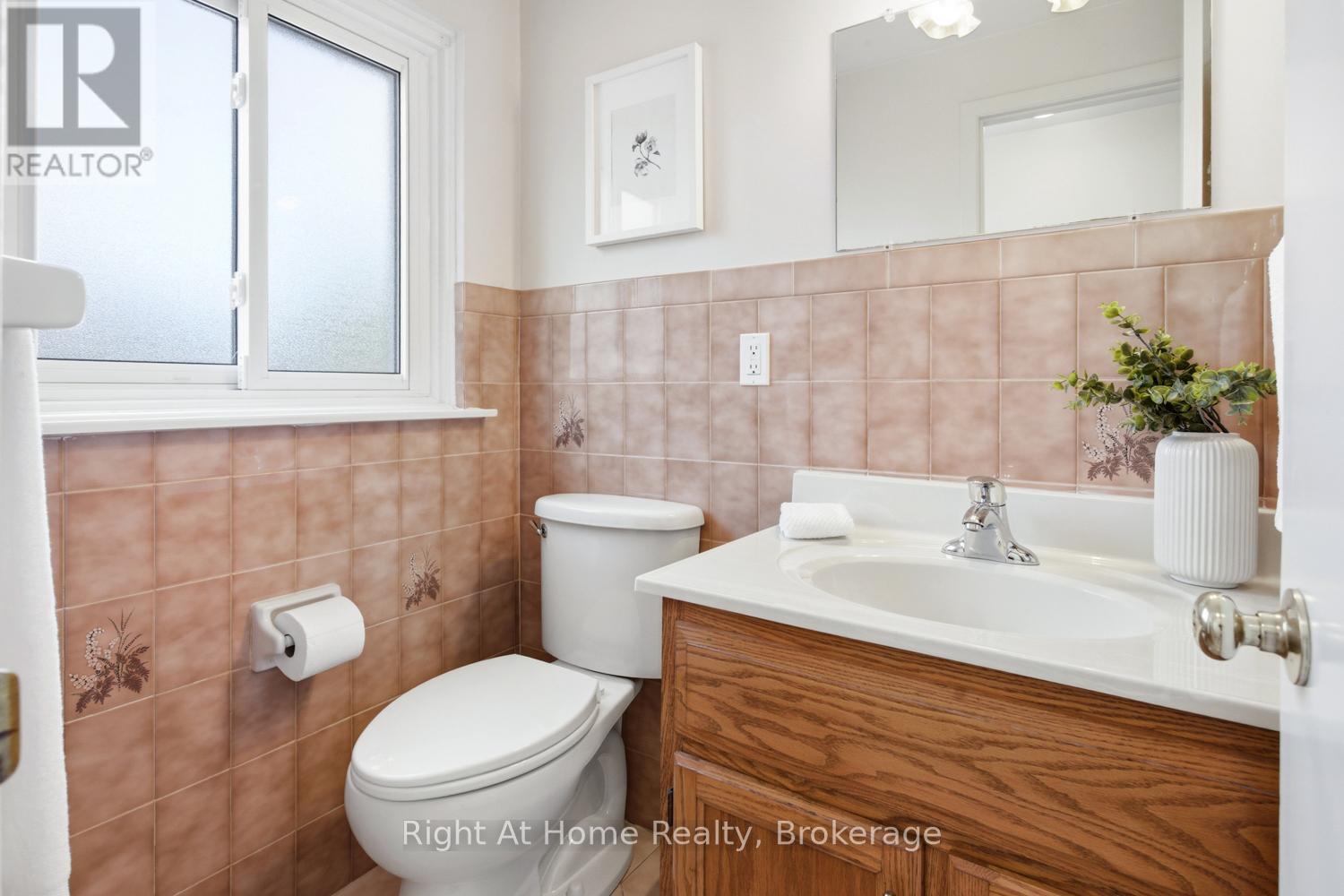 12 Pittmann Crescent, Ajax (South West), Ontario L1S 3G3 - Photo 19 - E13160722