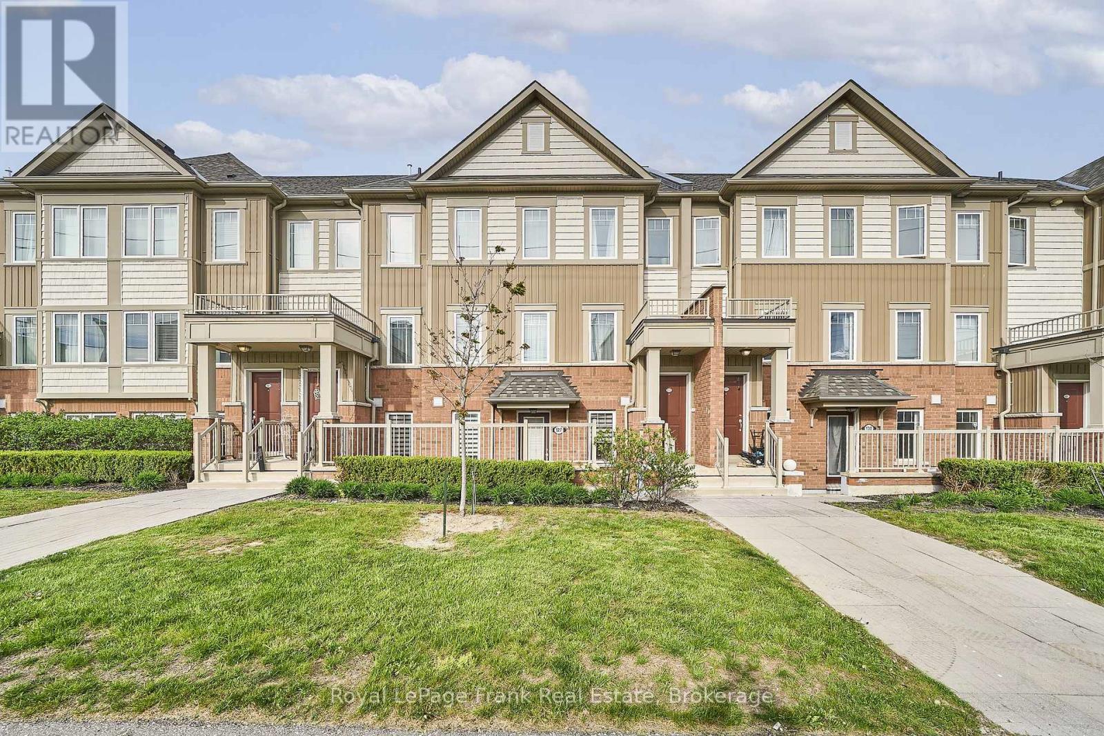 127 - 2500 Hill Rise Court, Oshawa (Windfields), Ontario  L1L 0M6 - Photo 1 - E13160864