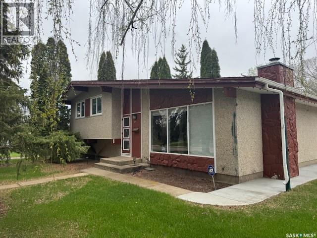 1591 91st Street, North Battleford, Saskatchewan S9A 0A2 - Photo 2 - SK036602