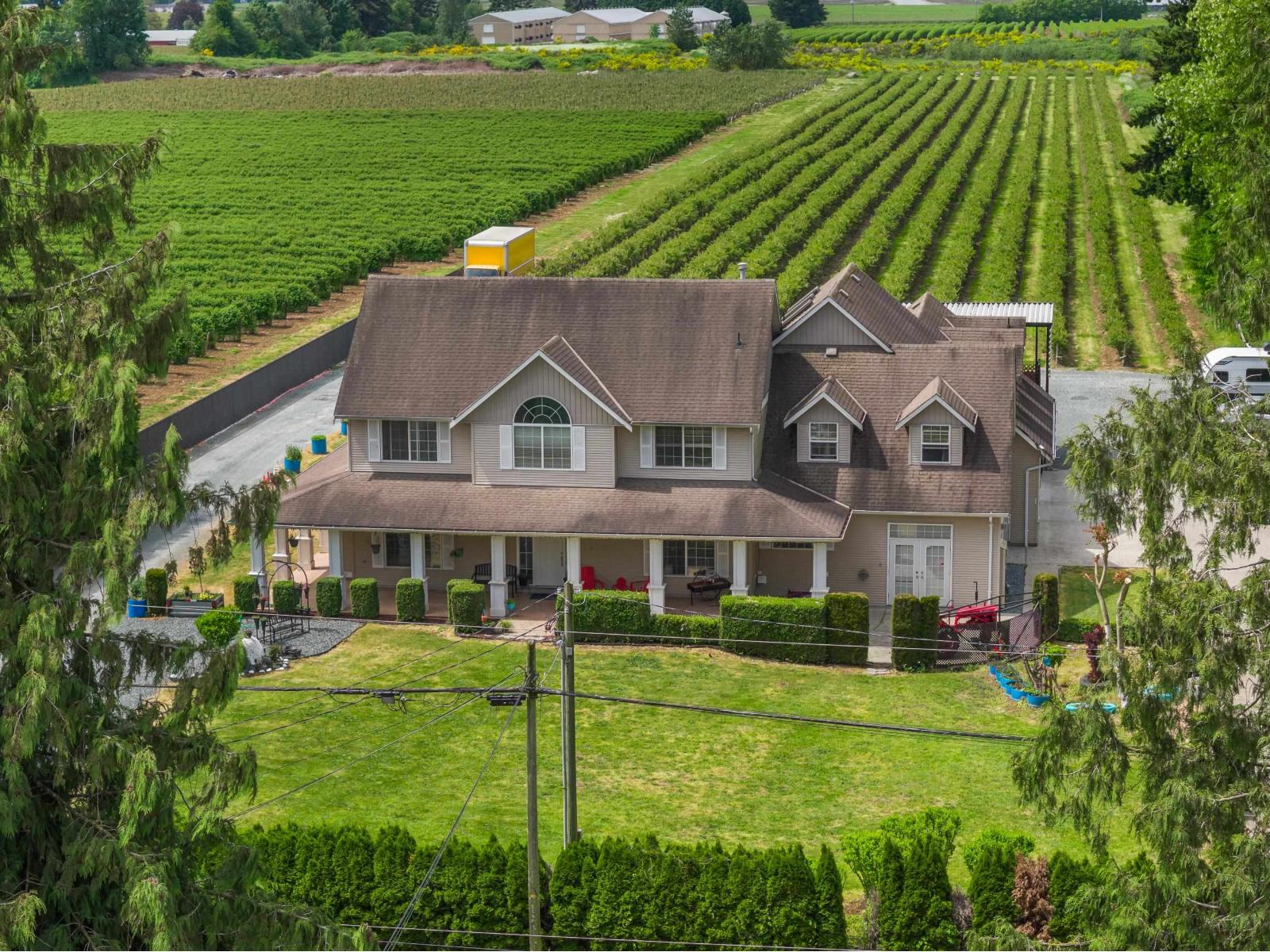 1189 Gladwin Road, Abbotsford, British Columbia  V2T 5Y4 - Photo 1 - R3126015