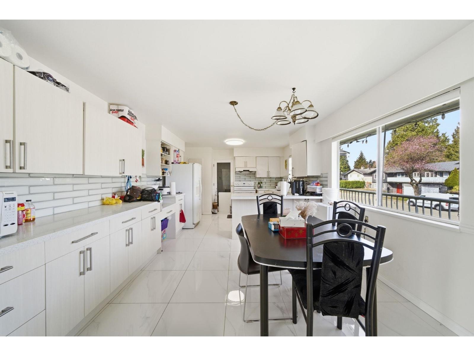 11926 82a Avenue, Delta, British Columbia  V4C 2E6 - Photo 5 - R3126253