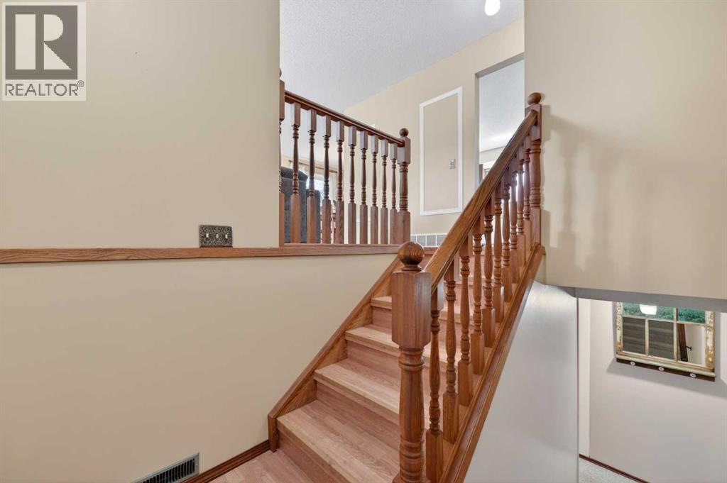 3139 Oakwood Drive SW, Calgary, Alberta  T2V 0K2 - Photo 15 - A2311984