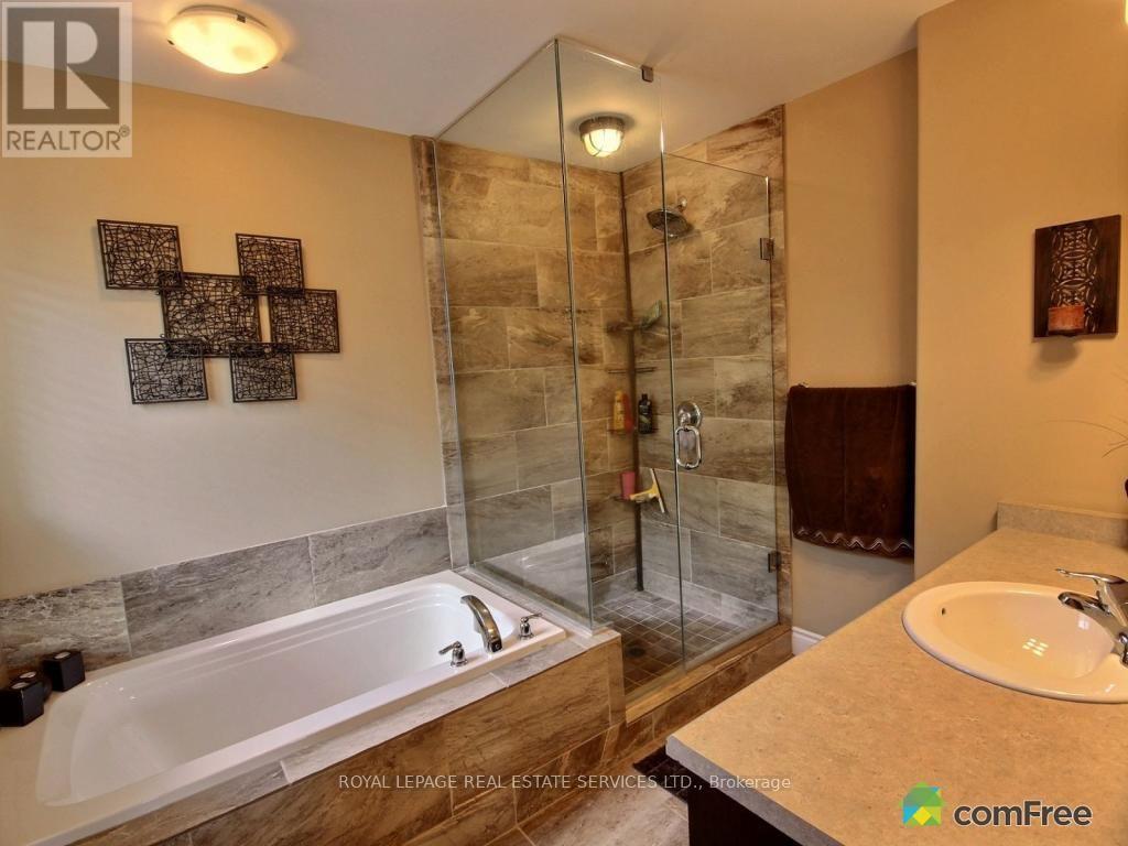 189 Medici Lane, Hamilton, Ontario  L9B 0G7 - Photo 11 - X13160356