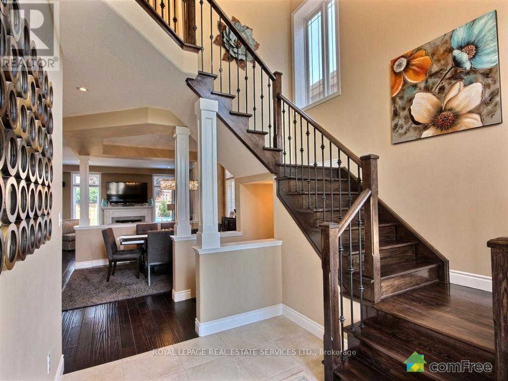 189 Medici Lane, Hamilton, Ontario  L9B 0G7 - Photo 3 - X13160356