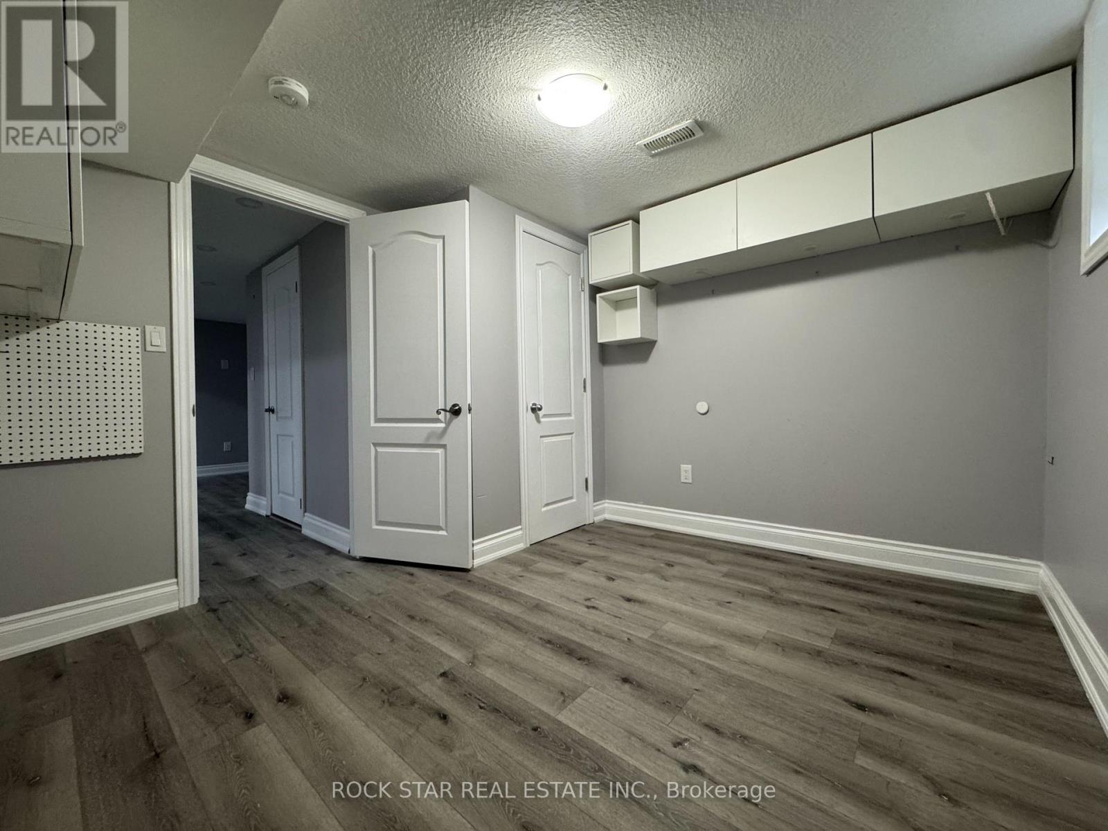Lower - 387 Upper Gage Avenue, Hamilton, Ontario  L8K 4X9 - Photo 4 - X13160394