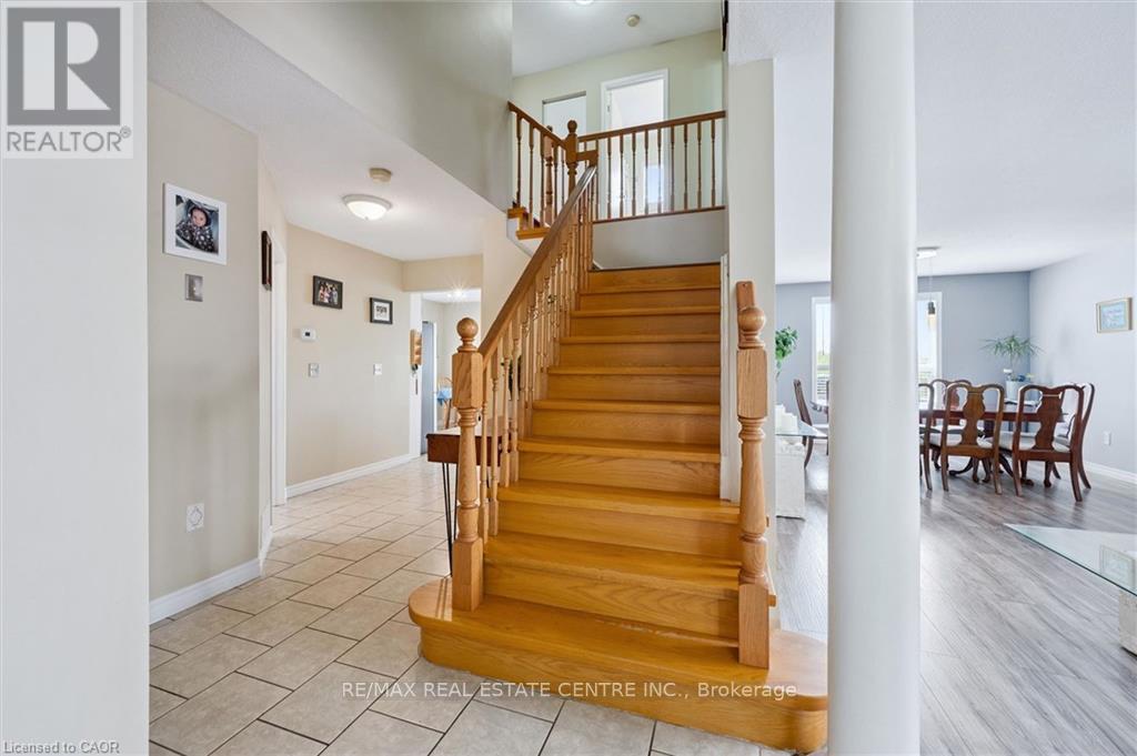 24 Buckthorn Crescent, Guelph, Ontario  N1E 7C3 - Photo 23 - X13160540