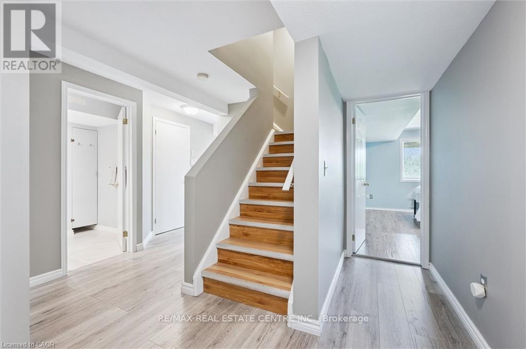 24 Buckthorn Crescent, Guelph, Ontario  N1E 7C3 - Photo 31 - X13160540