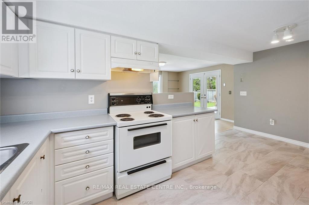 24 Buckthorn Crescent, Guelph, Ontario  N1E 7C3 - Photo 37 - X13160540