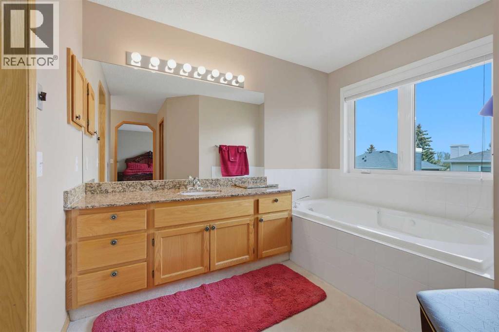 52 Edgebrook Rise NW, Calgary, Alberta  T3A 4Z9 - Photo 24 - A2313275