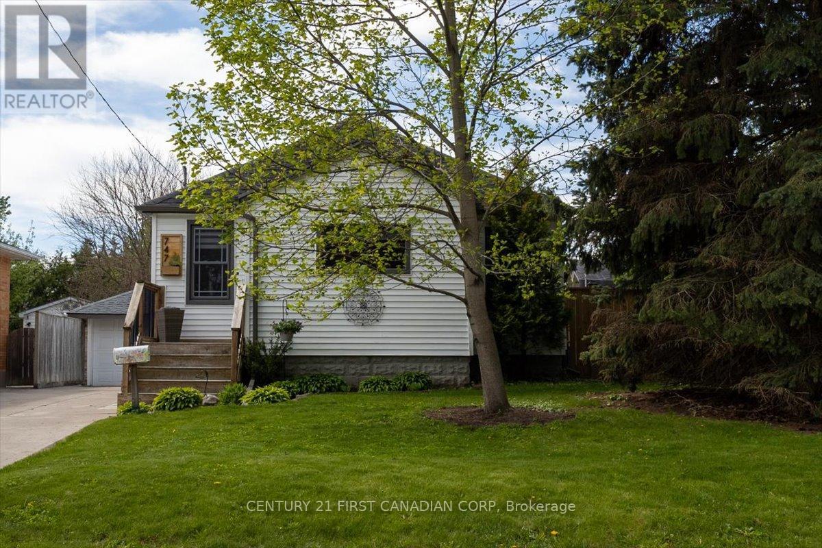 747 Whetter Avenue, London South, Ontario  N6C 2H1 - Photo 1 - X13160846