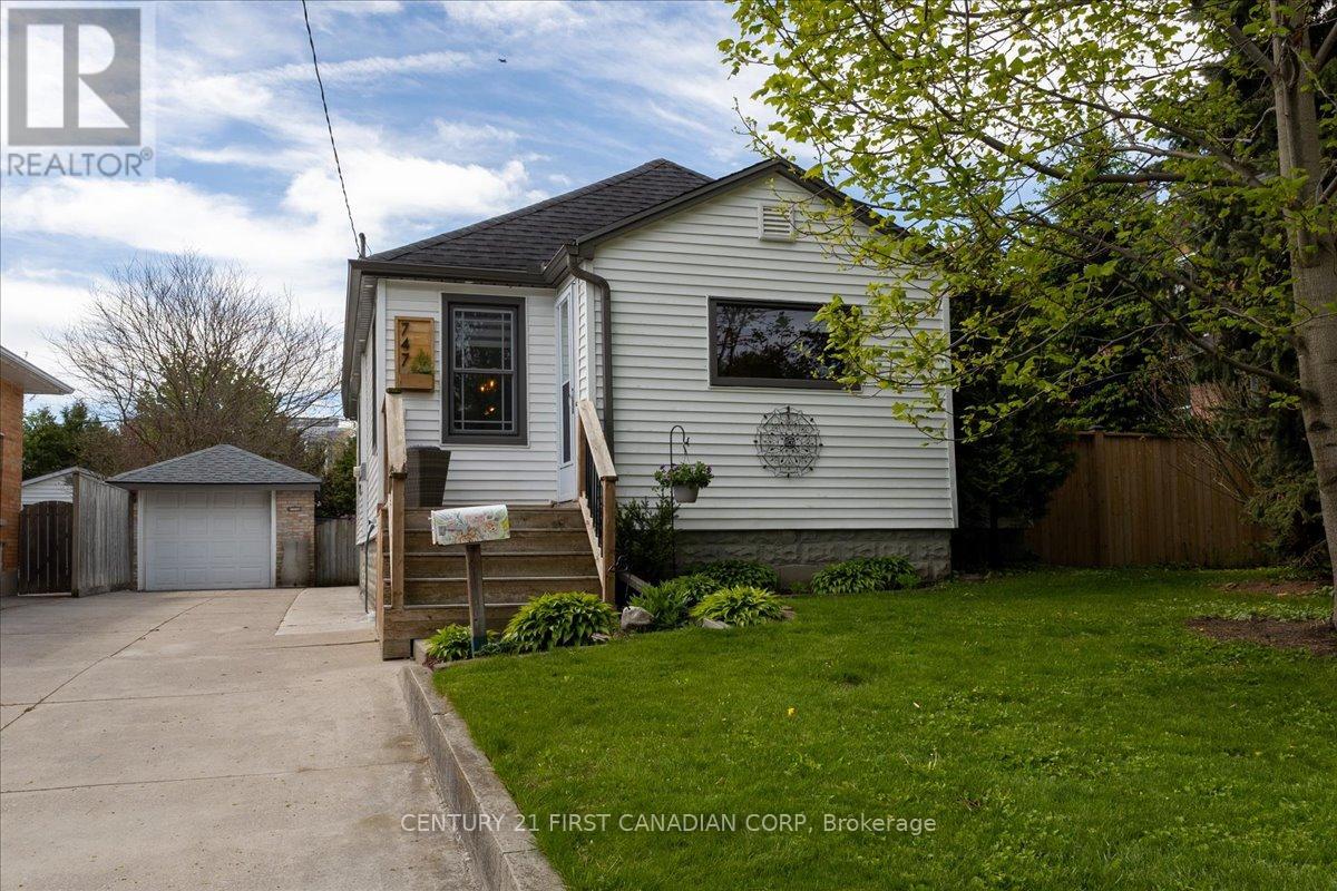 747 Whetter Avenue, London South, Ontario  N6C 2H1 - Photo 2 - X13160846