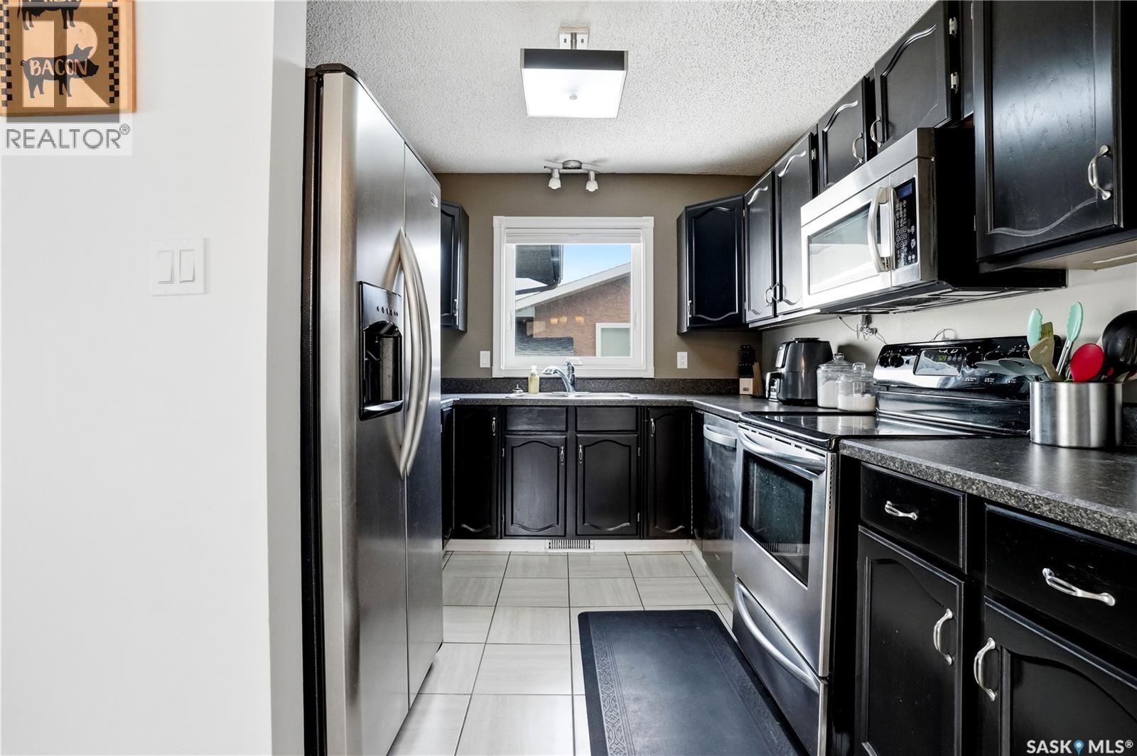 5851 Ehrle Crescent, Regina, Saskatchewan  S4X 4C4 - Photo 12 - SK036755