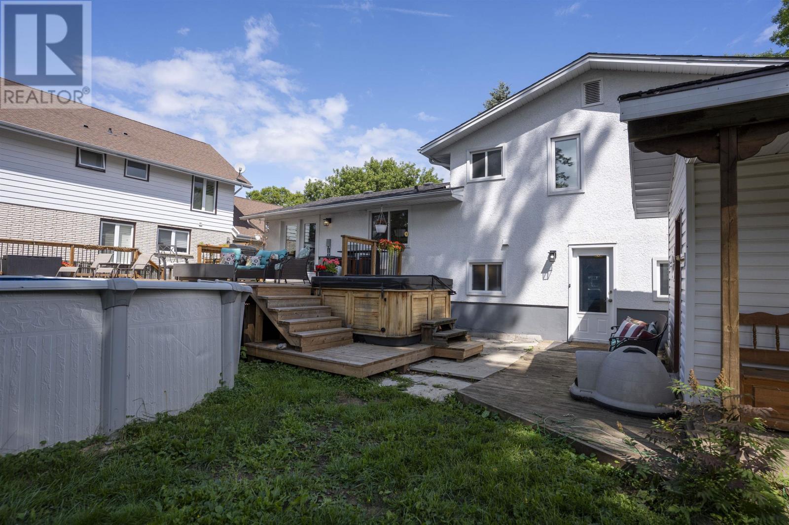 425 Chelsea Cres., Thunder Bay, Ontario  P7B 5P8 - Photo 34 - TB2601119