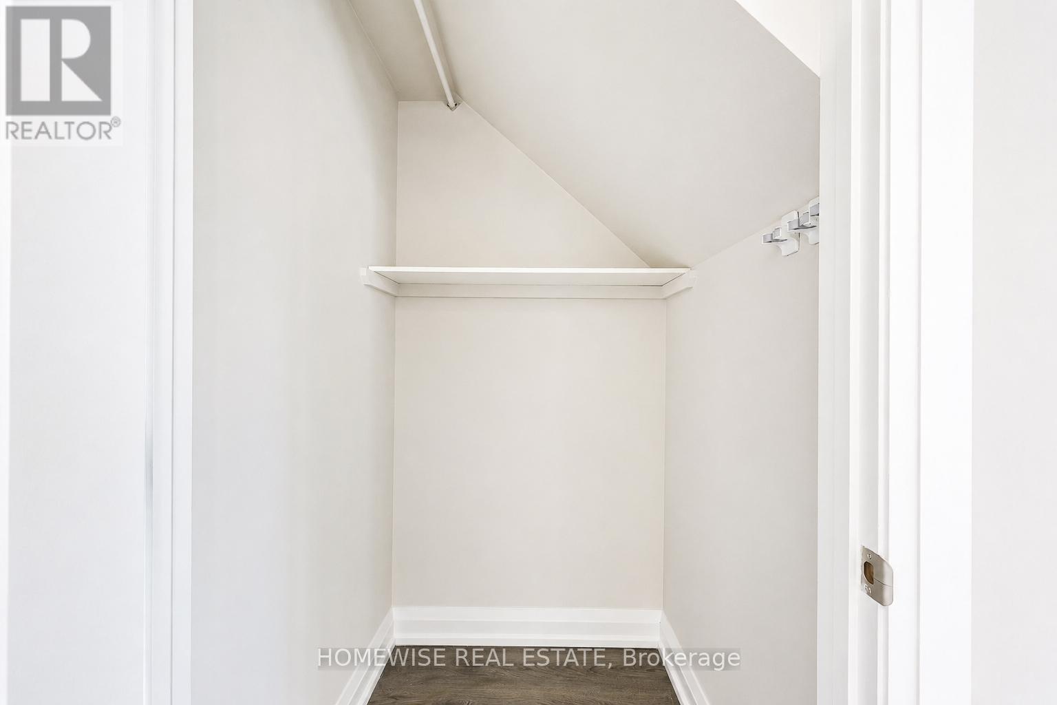 101 - 814 Glencairn Avenue, Toronto, Ontario  M6B 2A3 - Photo 11 - W12826192