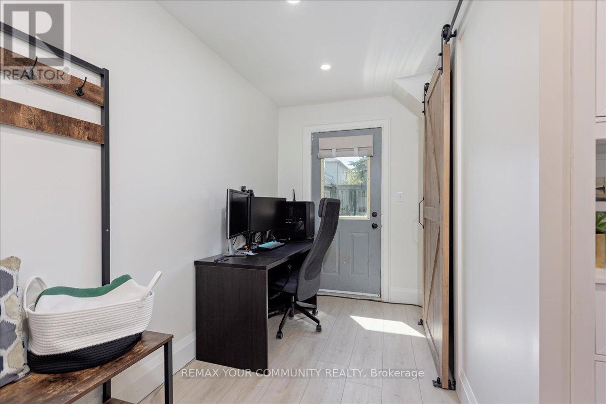 13 Waddington Crescent, Barrie, Ontario  L4N 8C8 - Photo 19 - S13160442