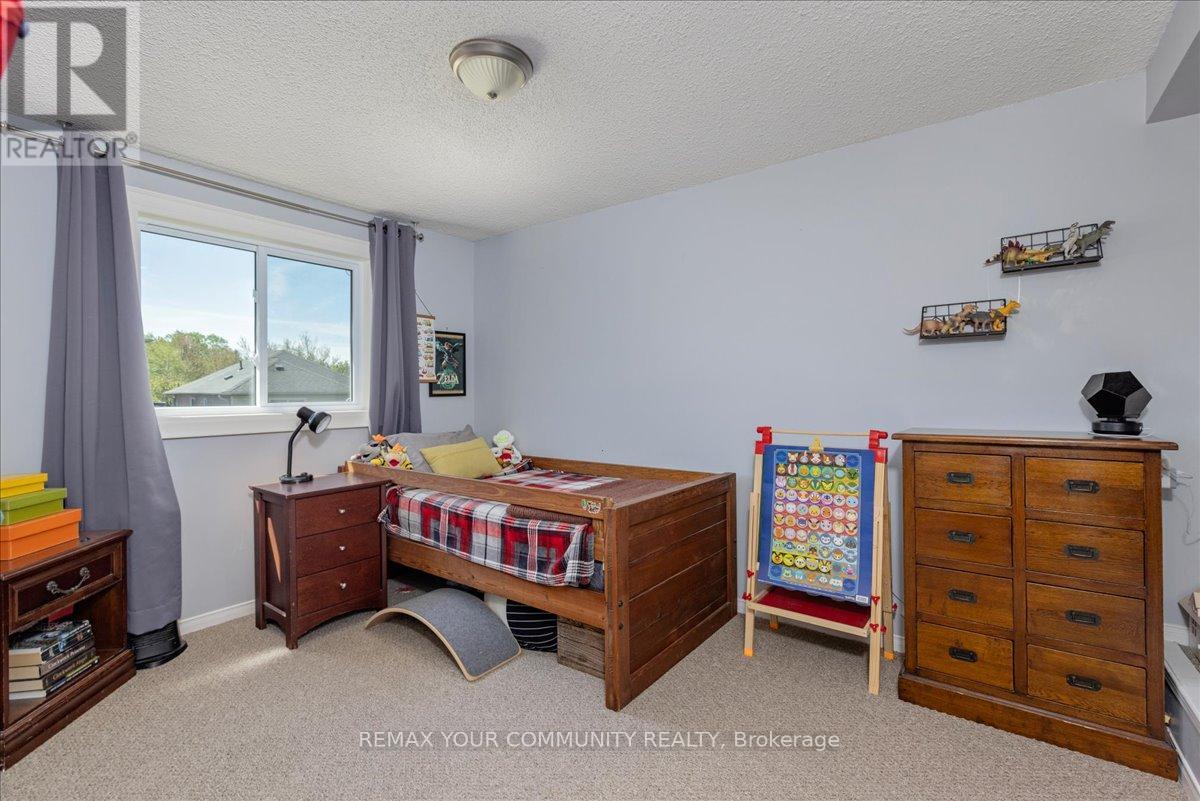 13 Waddington Crescent, Barrie, Ontario  L4N 8C8 - Photo 22 - S13160442