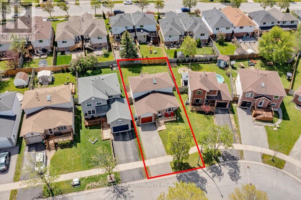 13 Waddington Crescent, Barrie, Ontario  L4N 8C8 - Photo 6 - S13160442