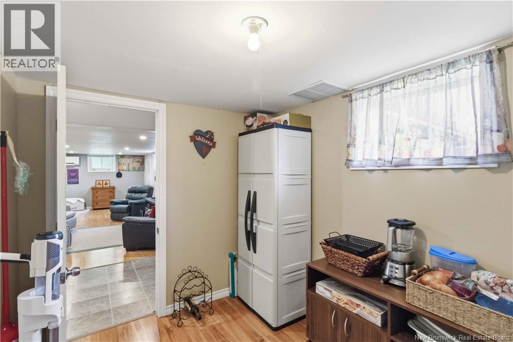 204 Macfarlane Street, Fredericton, New Brunswick  E3A 1V6 - Photo 25 - NB140098