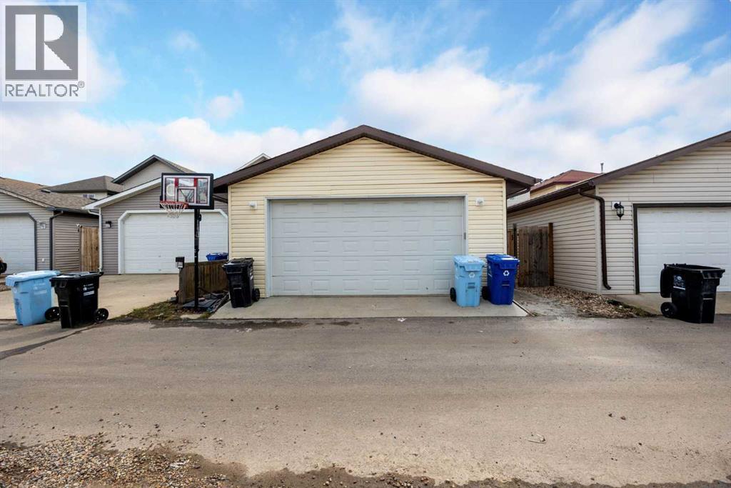 112 Saline Creek Way, Fort Mcmurray, Alberta  T9K 2V4 - Photo 41 - A2285315