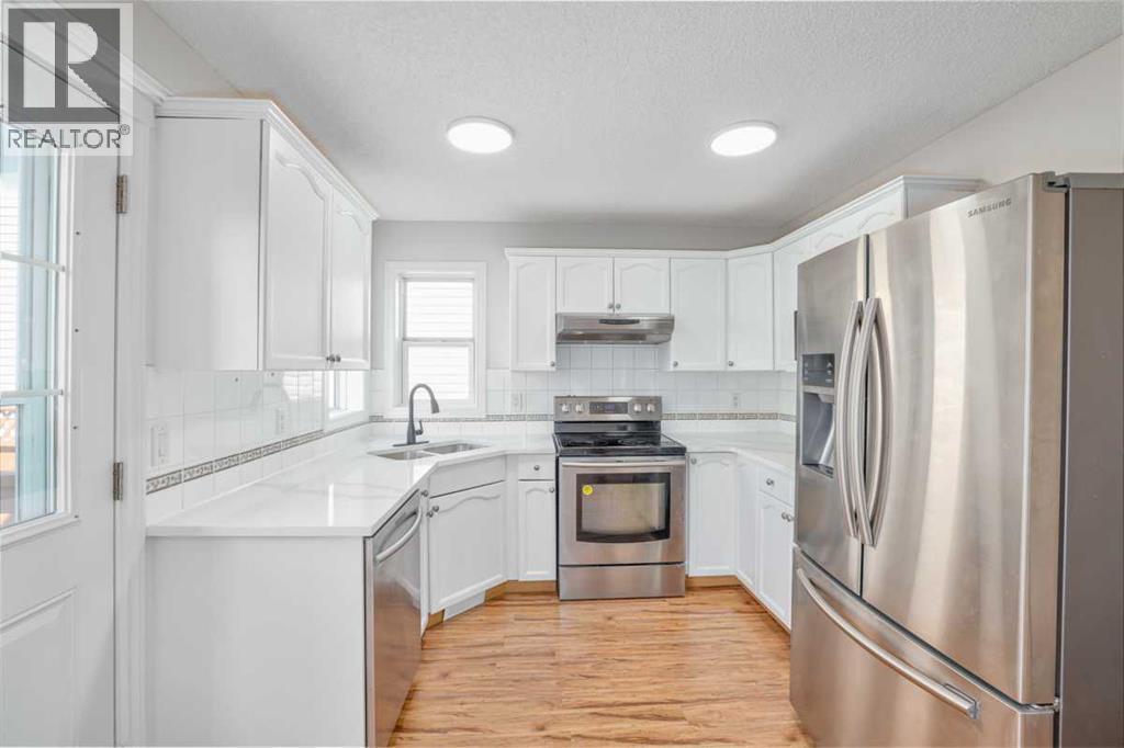 80 Covewood Green Ne, Calgary, Alberta  T3K 5G5 - Photo 8 - A2313296