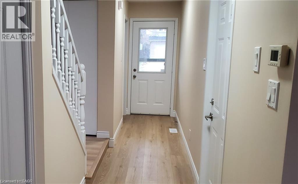 725 Paris Boulevard, Waterloo, Ontario  N2T 2X9 - Photo 8 - 40830576