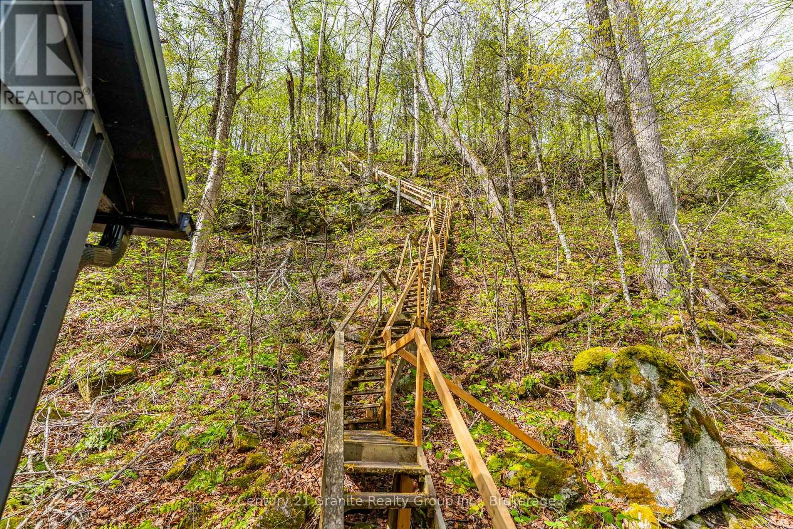 1184 Miskwabi Lake Road, Dysart Et Al, Ontario K0M 1S0 - Photo 3 - X13160806