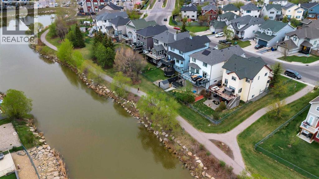 144 Bayside Point SW, Airdrie, Alberta  T4B 2X3 - Photo 12 - A2311134