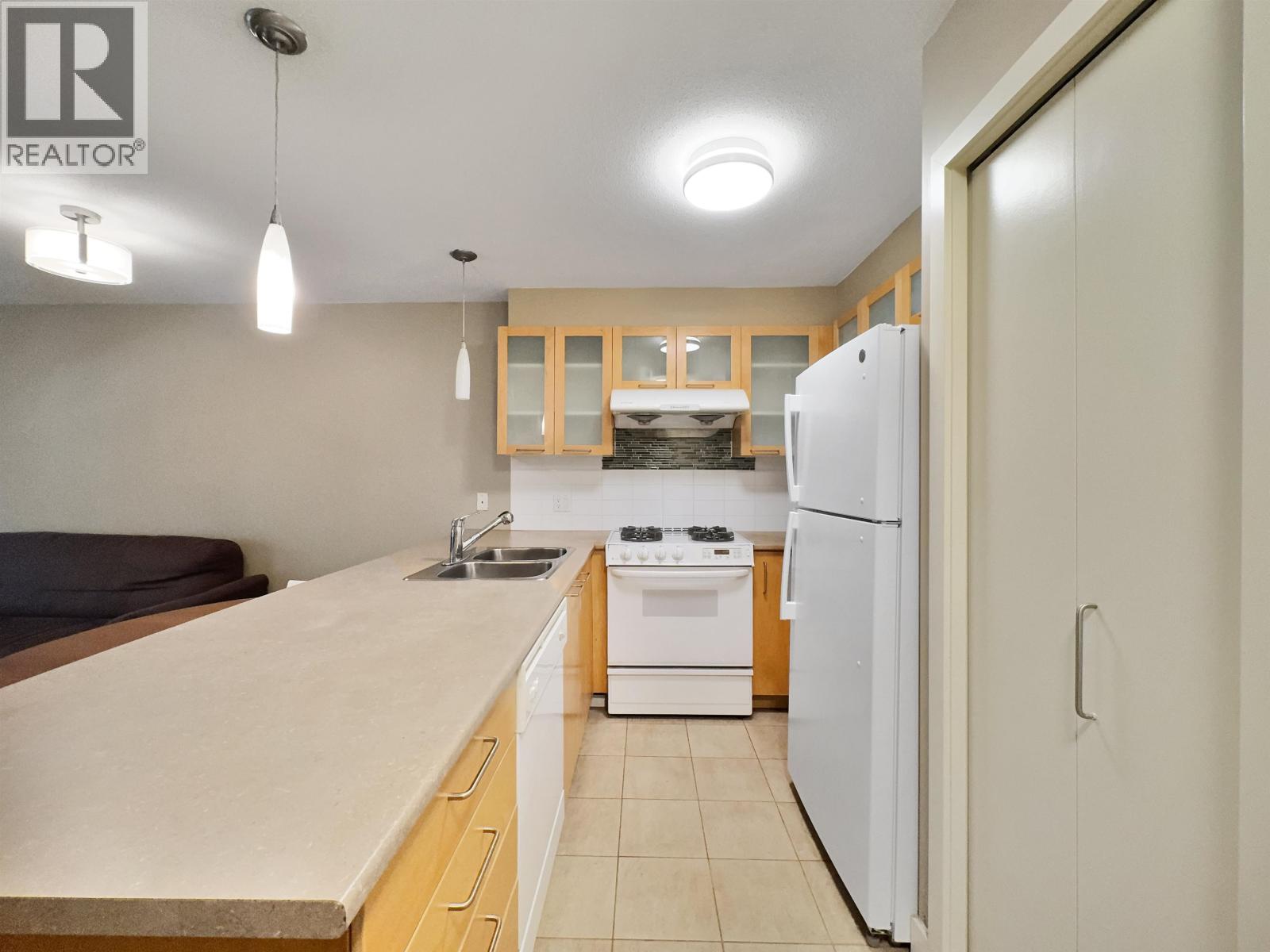 2xx 9333 Alberta Road, Richmond, British Columbia  V6Y 4E4 - Photo 4 - R3126739