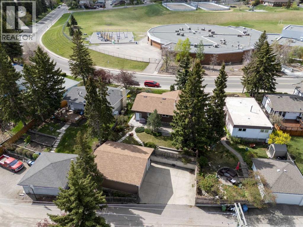 404 Canterbury Drive SW, Calgary, Alberta  T2W 1J2 - Photo 37 - A2312162
