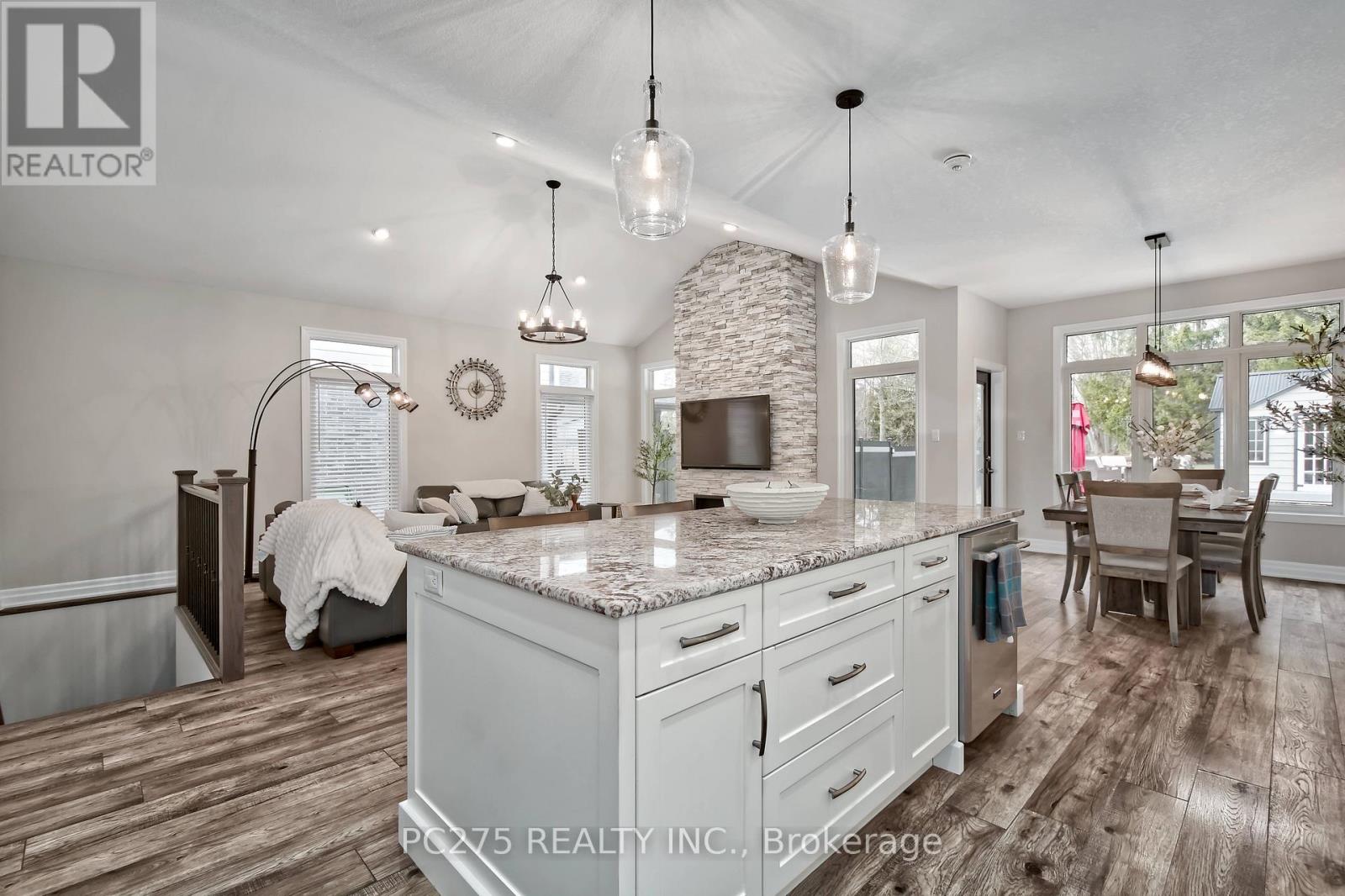22 Talbot Grove Lane, Southwold, Ontario  N5P 3T2 - Photo 12 - X12904714
