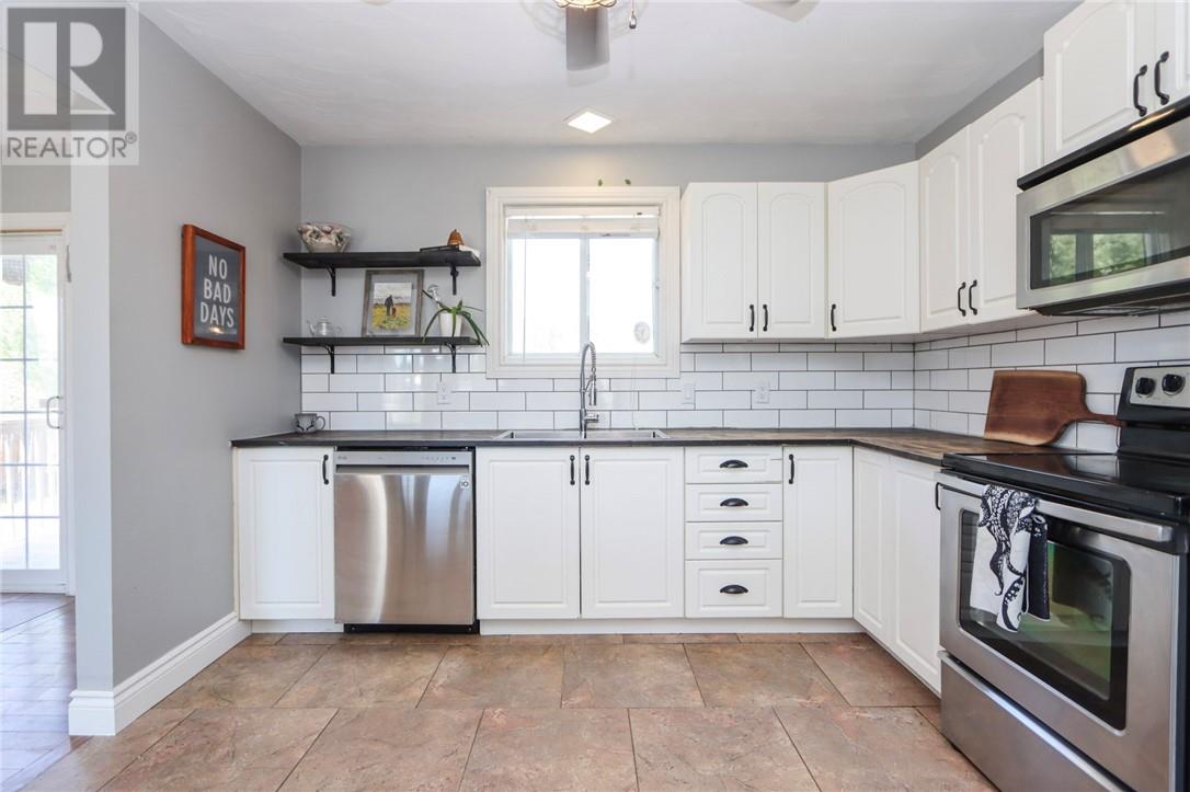 76 Glenbower Crescent, Wahnapitae, Ontario  P0M 3C0 - Photo 9 - 2127860