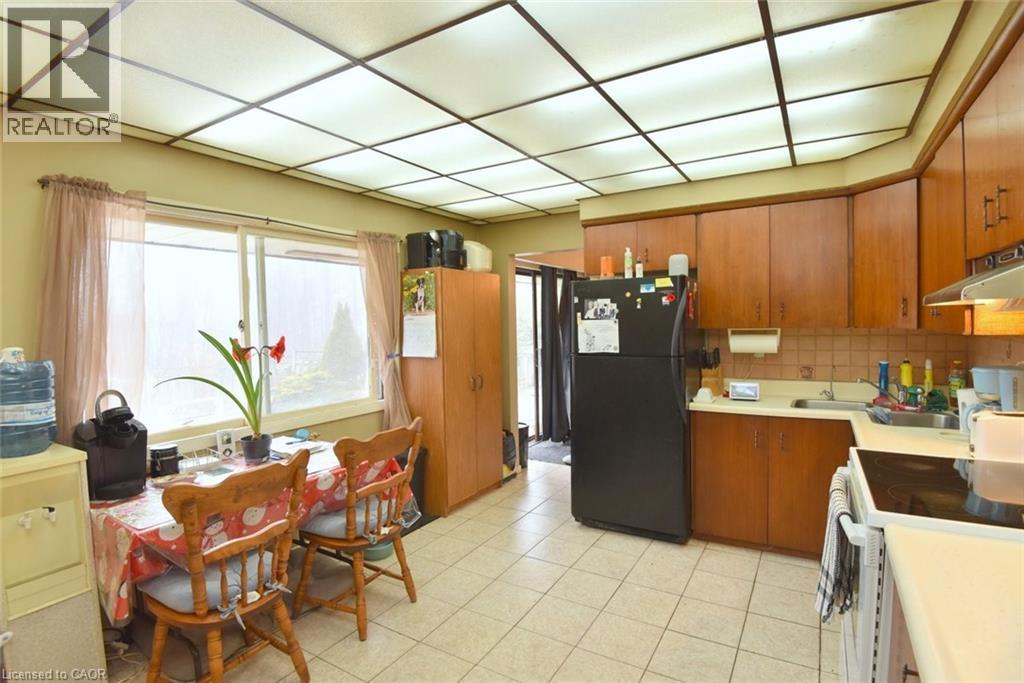 938 Courtland Drive, Ancaster, Ontario  L9G 3L1 - Photo 15 - 40832582
