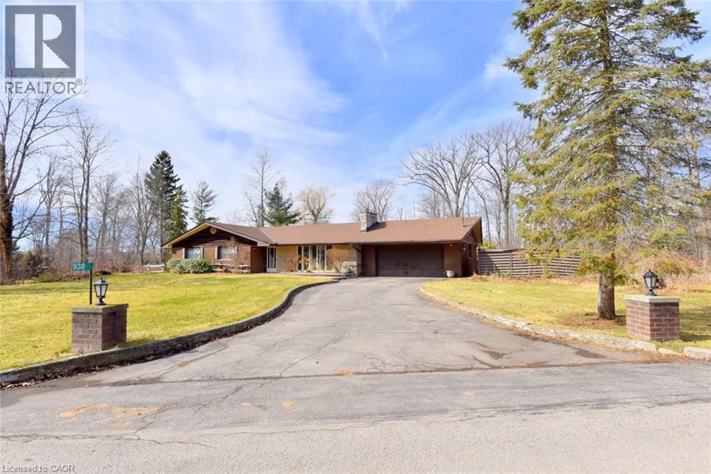 938 Courtland Drive, Ancaster, Ontario  L9G 3L1 - Photo 2 - 40832582