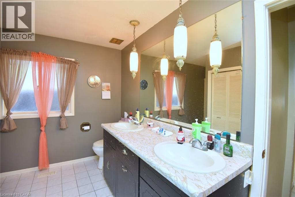 938 Courtland Drive, Ancaster, Ontario  L9G 3L1 - Photo 23 - 40832582
