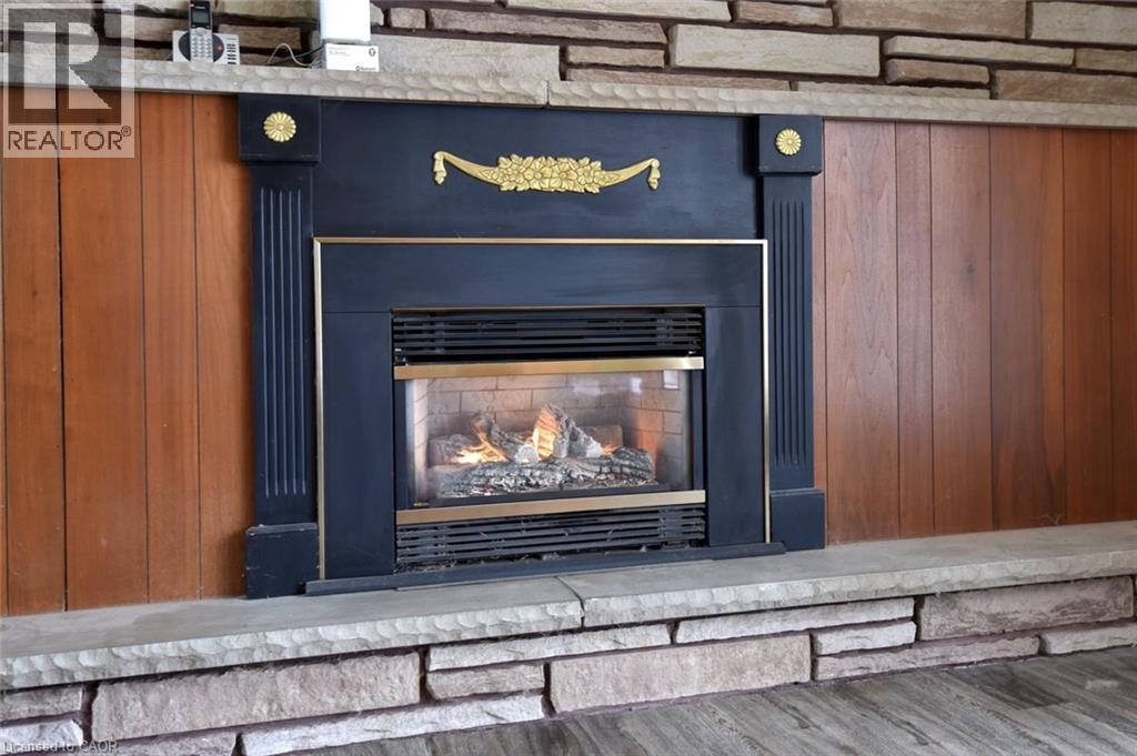 938 Courtland Drive, Ancaster, Ontario  L9G 3L1 - Photo 5 - 40832582