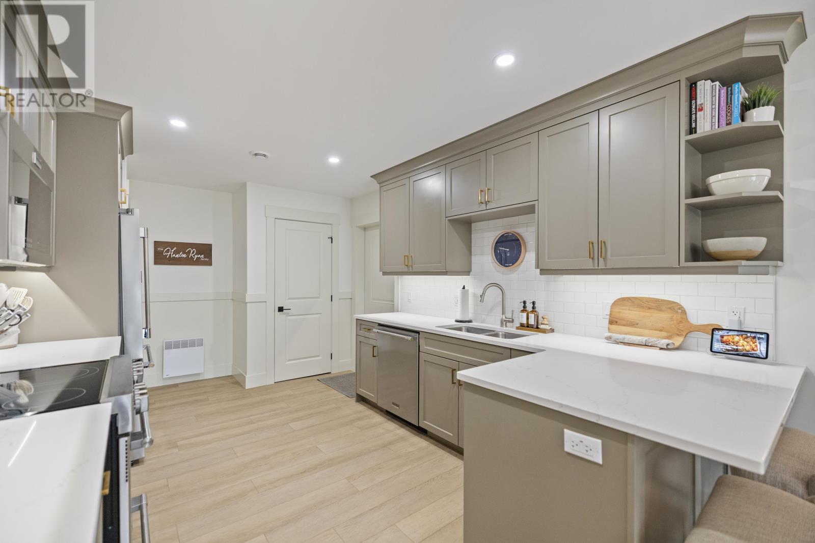 160 Ocean, Stanley Bridge, Prince Edward Island  C1E 1E0 - Photo 12 - 202611811