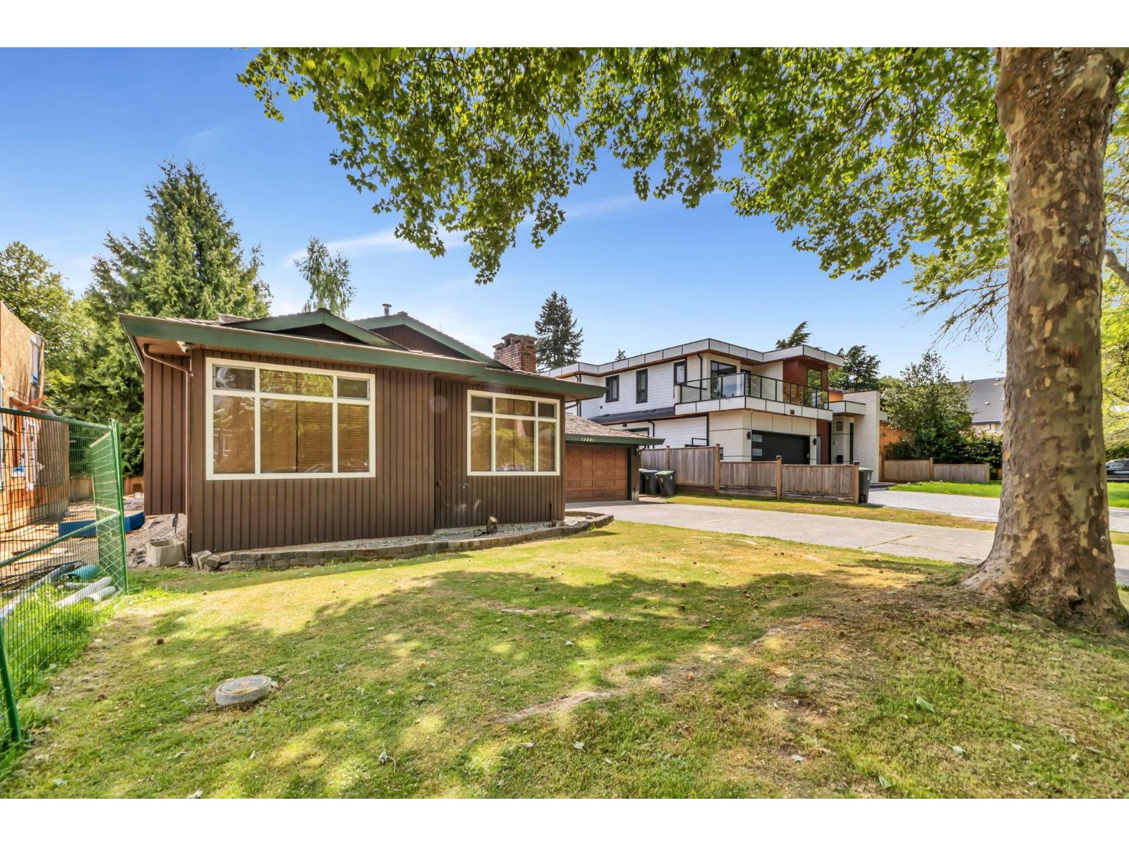 12881 Carluke Crescent, Surrey, British Columbia  V3V 6Y9 - Photo 3 - R3125345