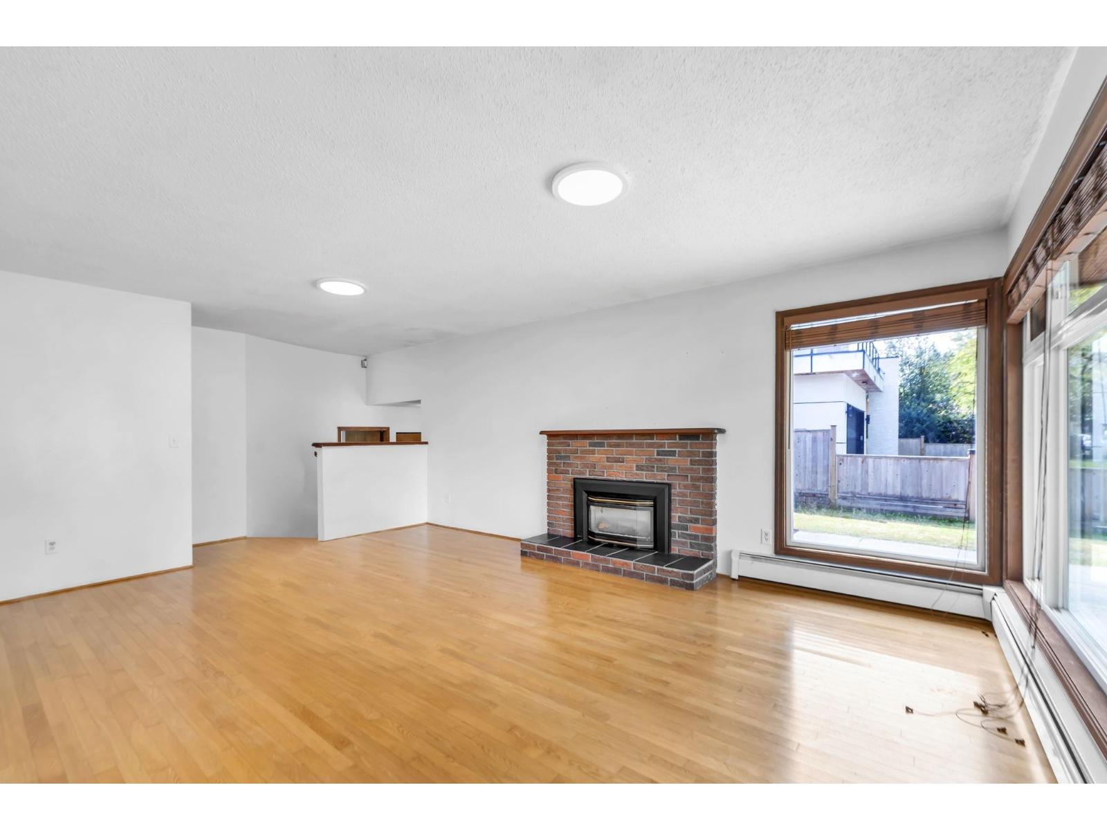 12881 Carluke Crescent, Surrey, British Columbia  V3V 6Y9 - Photo 9 - R3125345