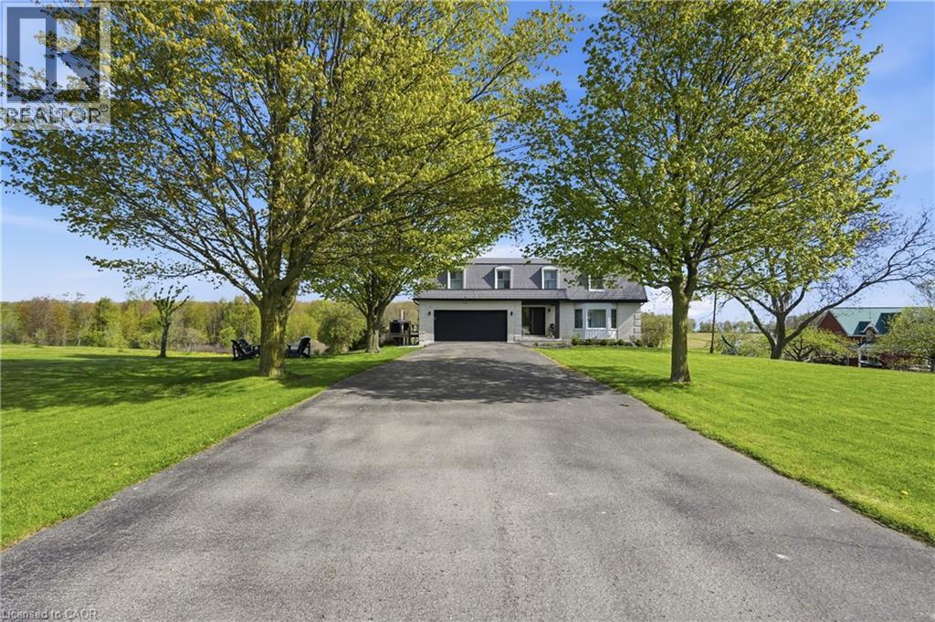 296 Ridge Road W, Grimsby, Ontario  L3M 4E7 - Photo 3 - 40832164